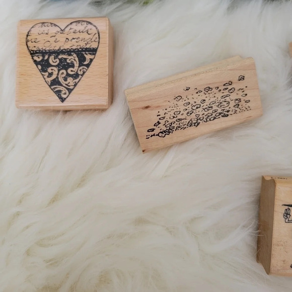 Large Lot of (31) Wood and Silicone Stamps - Picture 11 of 11